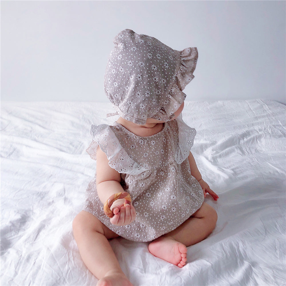 Plaid Small Daisy Print Sleeveless Shirt Suit Top  Bread Pants  Hat Three-Piece Suit